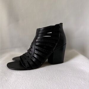 Isola size 11 Black Caged Leather Sandals with heel enclosure zippers.